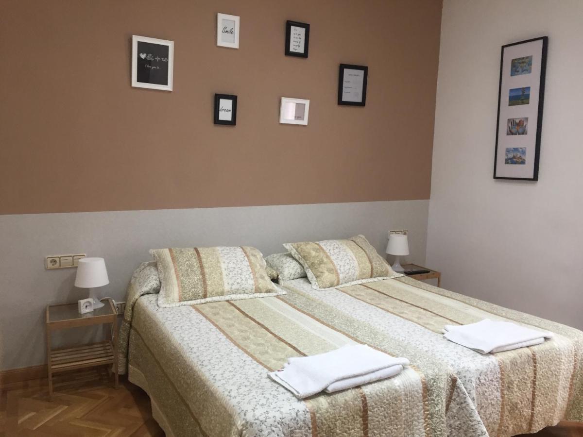 Alojamiento Jaén Madrid Esterno foto