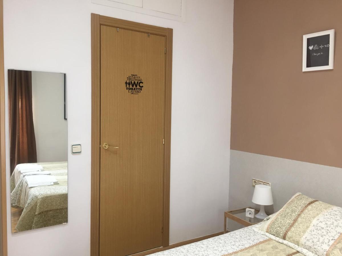 Alojamiento Jaén Madrid Esterno foto
