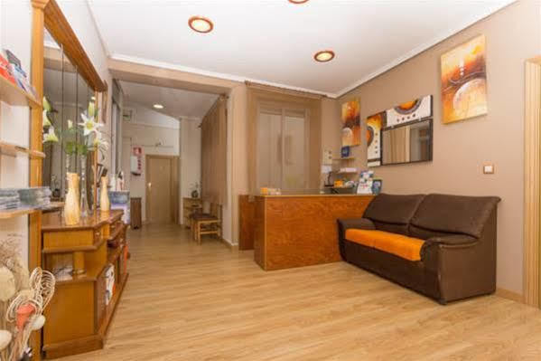 Alojamiento Jaén Madrid Esterno foto